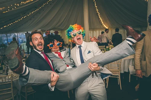 01 audience legs up fun